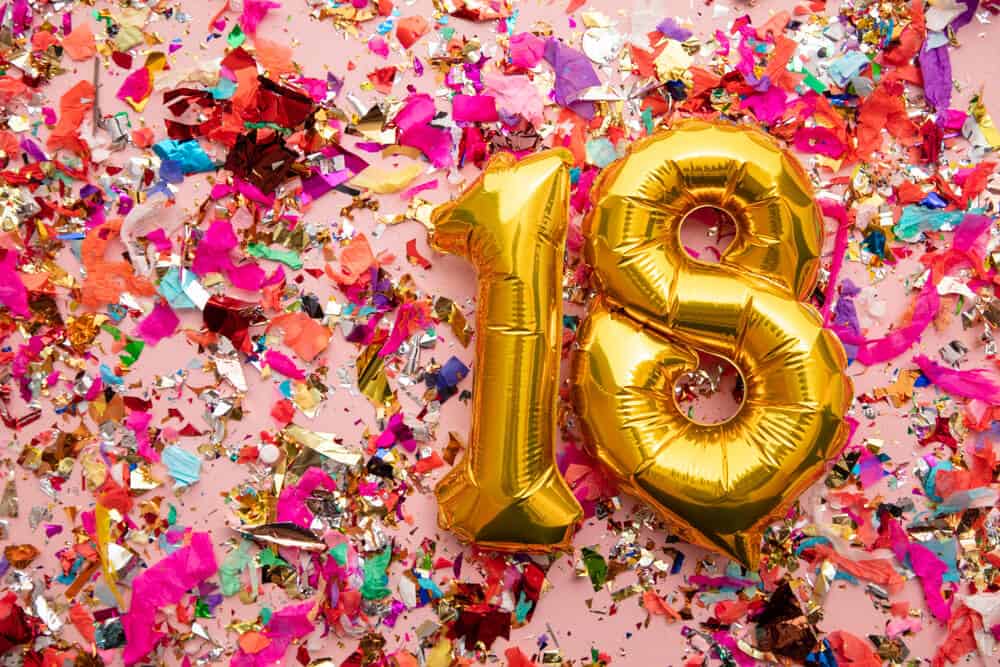 вірш привітання з 18-річчям дівчині - Листівка 12